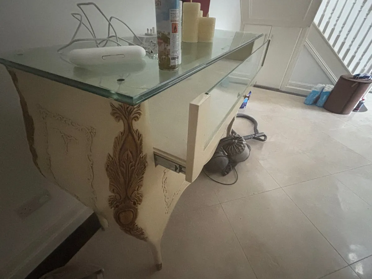 Console Table - free to take away - Image 1