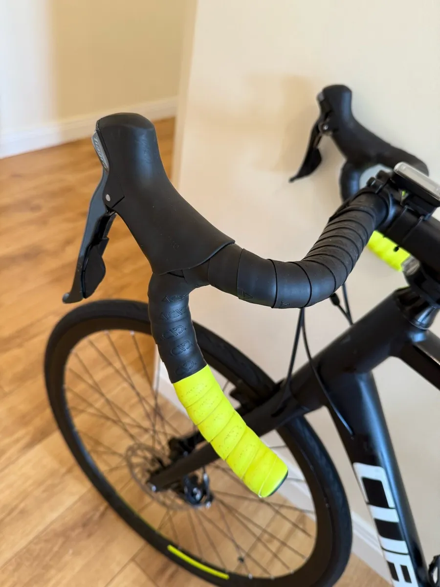 Cube Attain Race Road Bike - Image 3