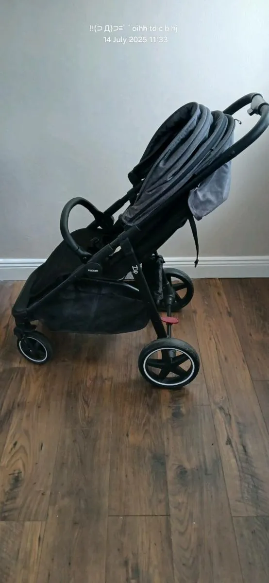 Stroller - Image 3