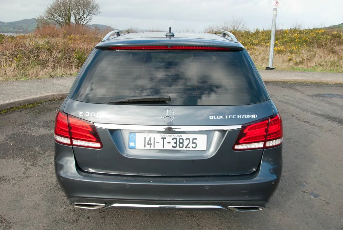Mercedes-Benz E-Class 2014 - Image 3