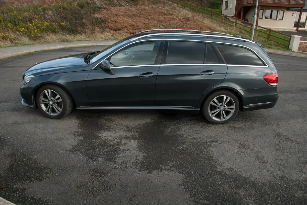 Mercedes-Benz E-Class 2014 - Image 4