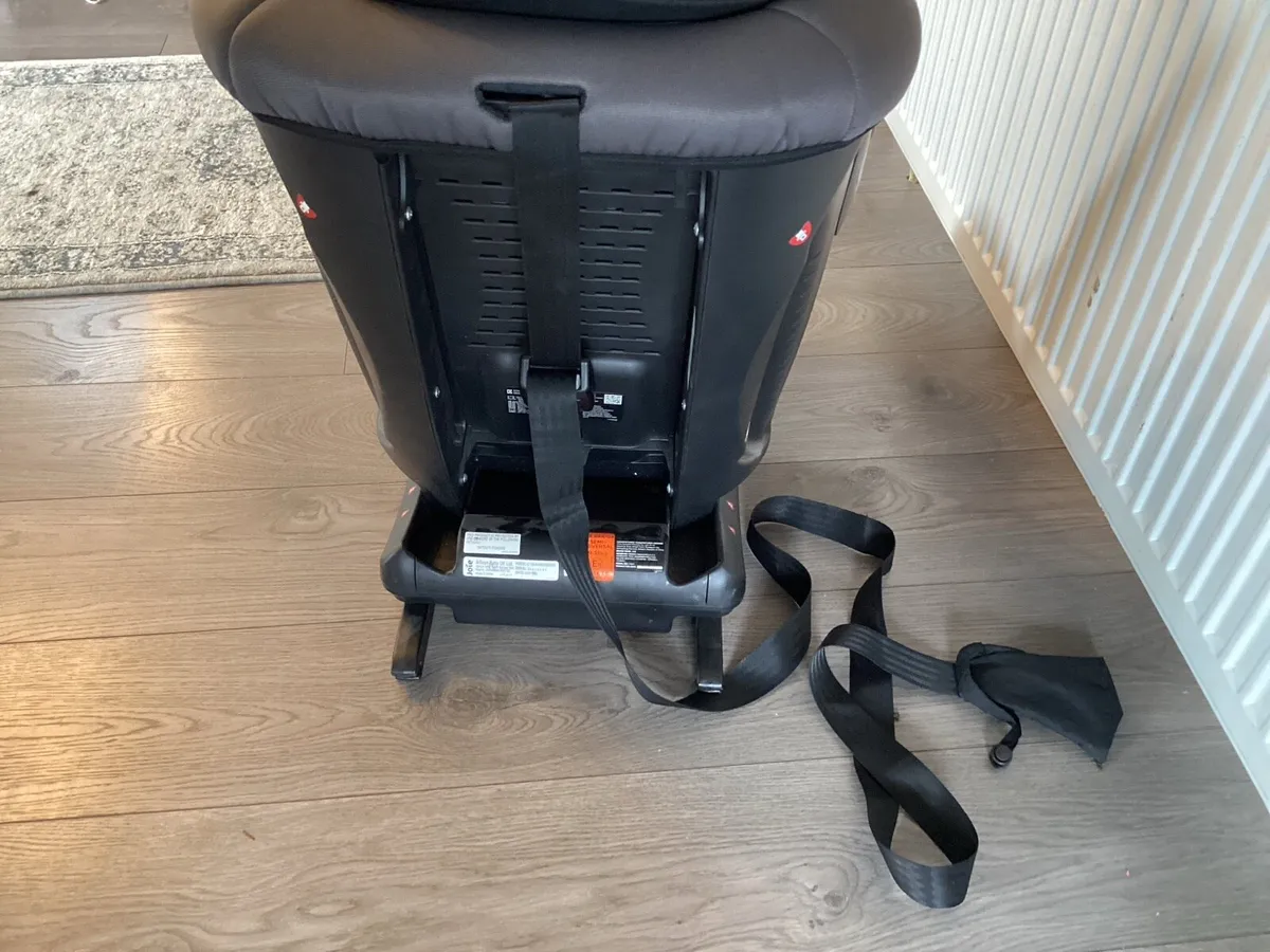 Joie Toddler car booster seat - Image 4