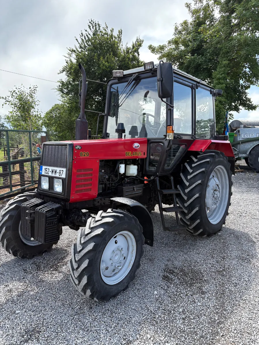 BELARUS 820 Tractor - Image 1