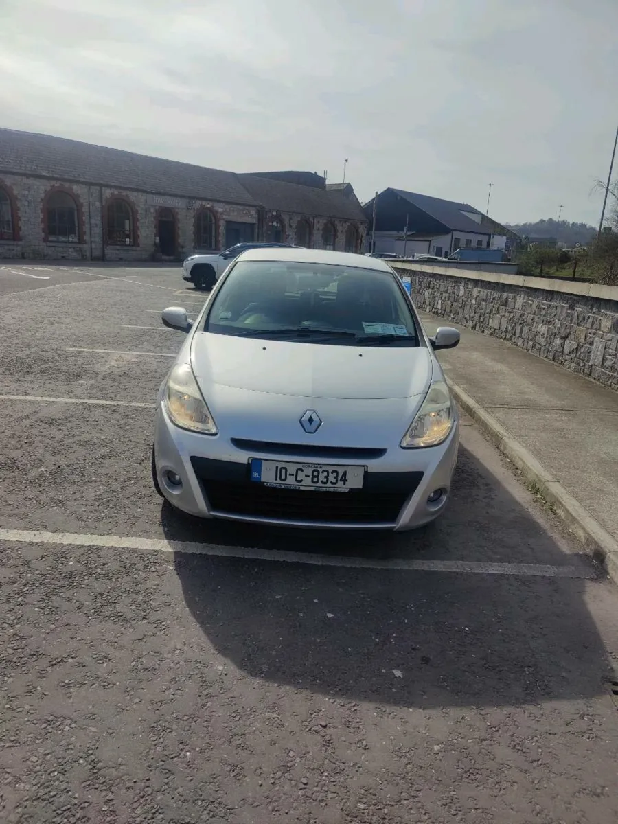 Renault Clio 2010 Silver 1.2L - Image 1