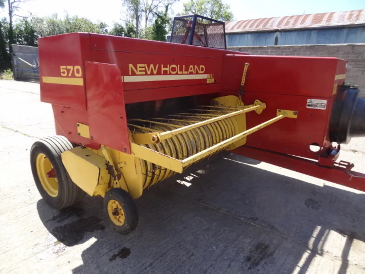 New Holland 570 Conventional Square Baler - Image 2