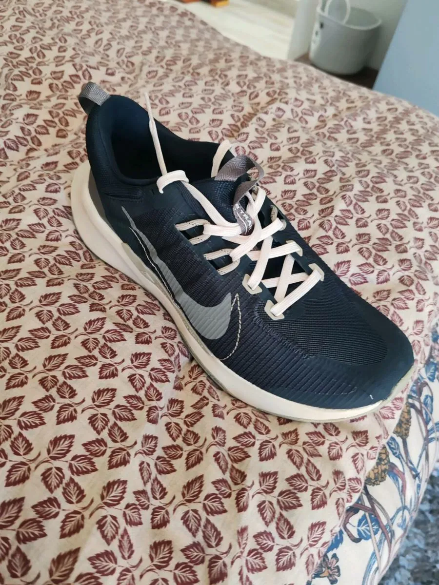 Nike Juniper Trail 2 Running Shoes Trainers UK8 Bl - Image 1