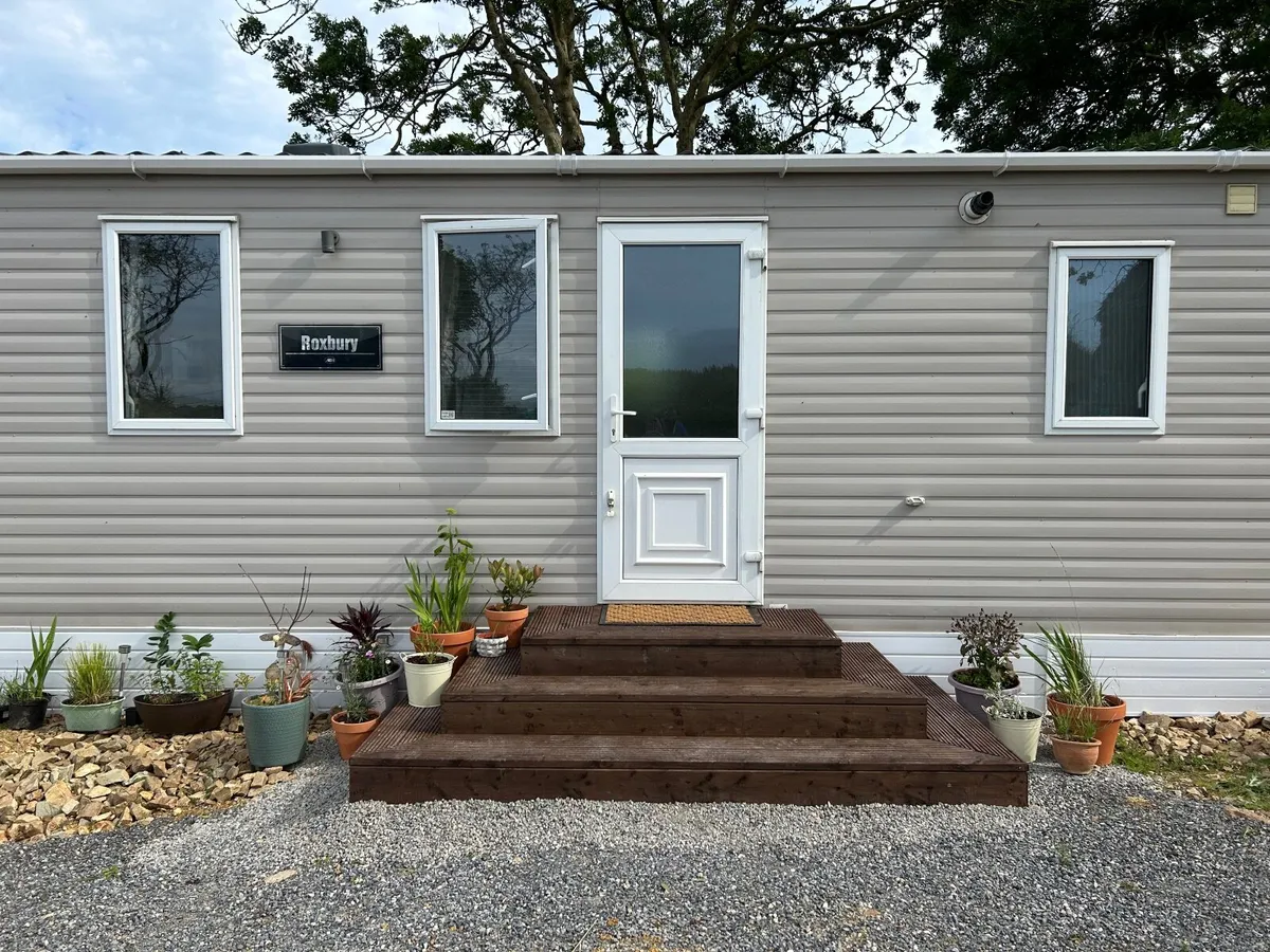 Mobile home - Image 1