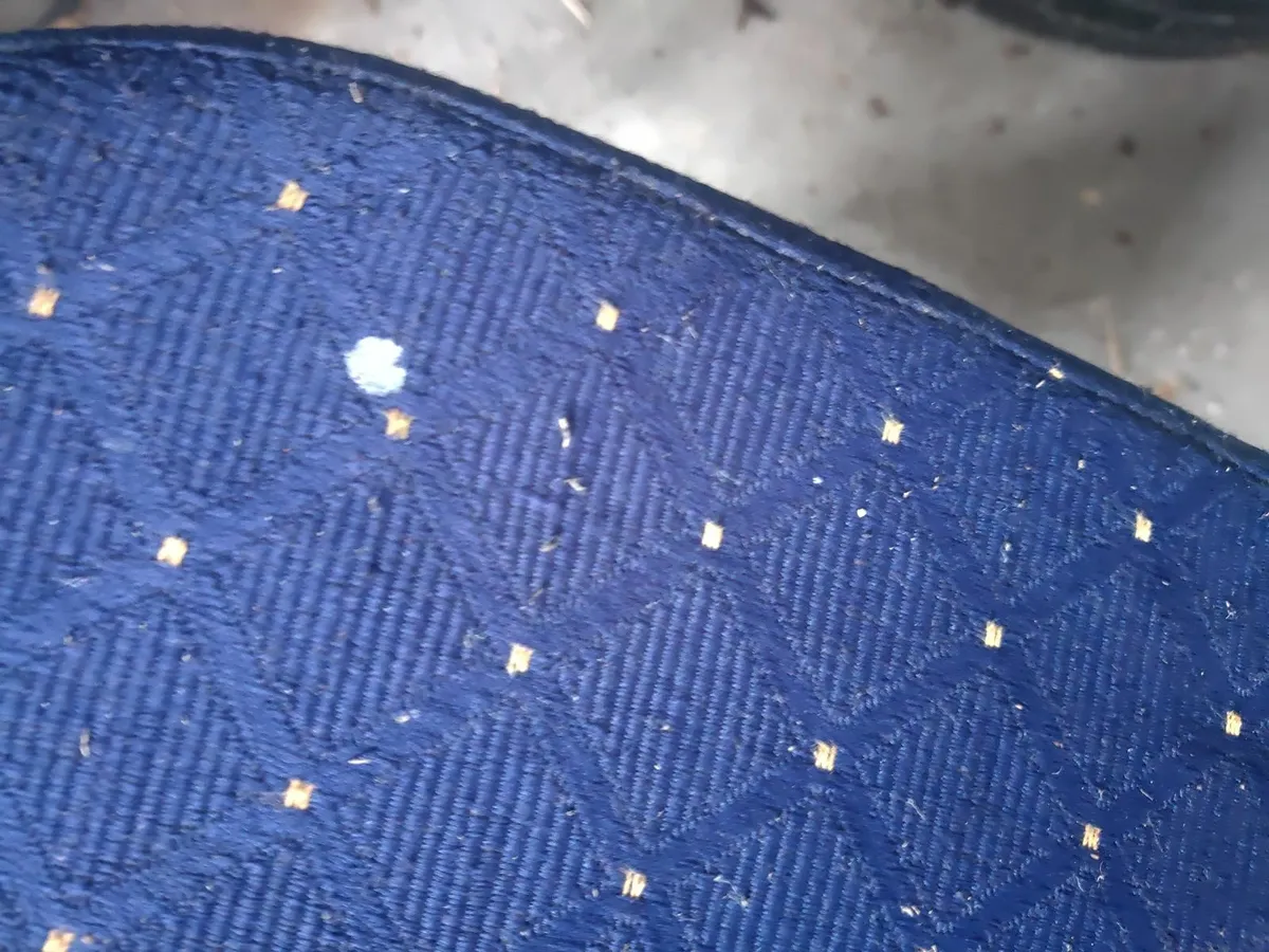 banquet Blue. Chair not much used just 1 left - Image 3