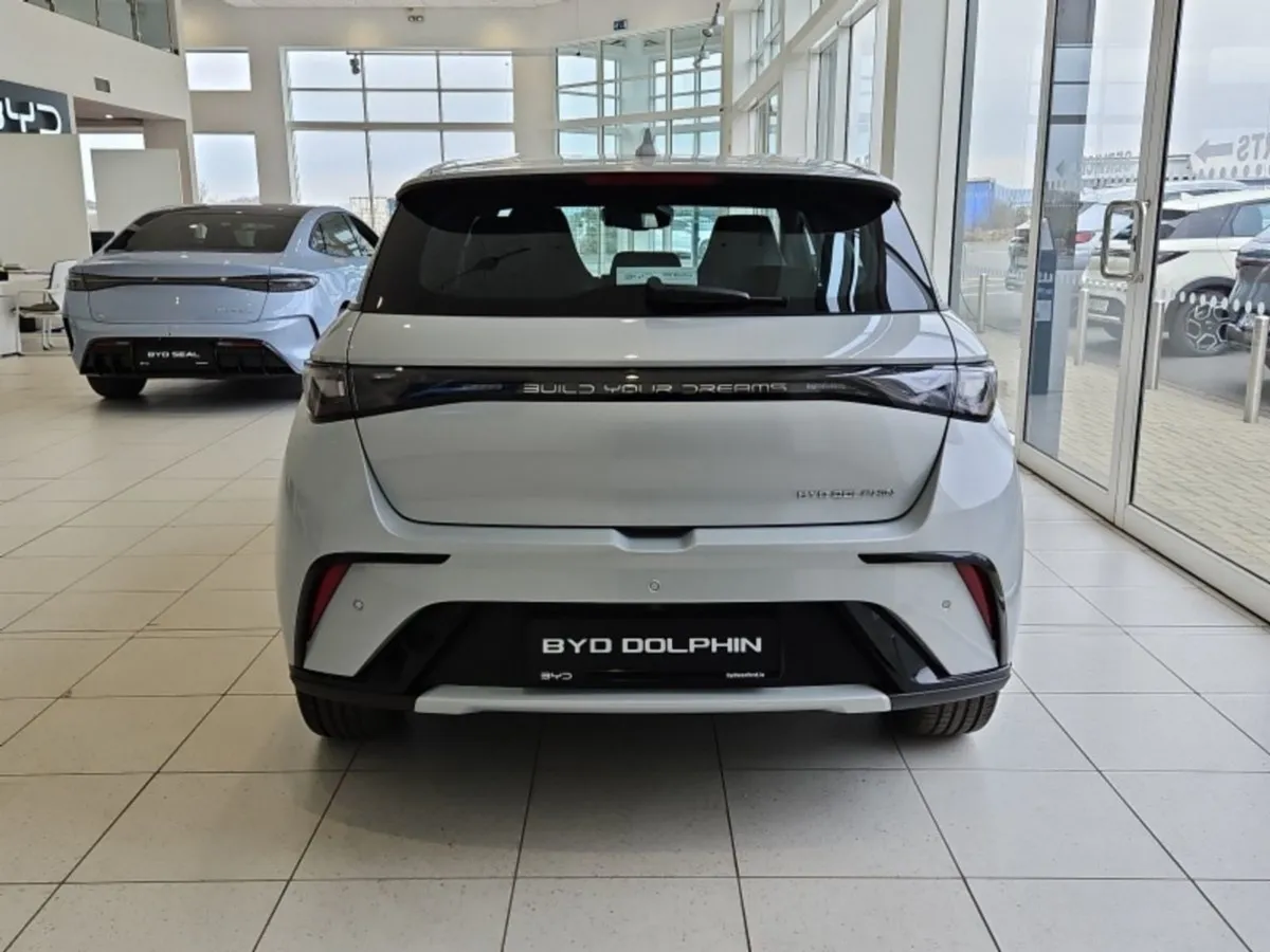 BYD DOLPHIN Comfort 60.4kwh 427km Heat Pump Inclu - Image 4