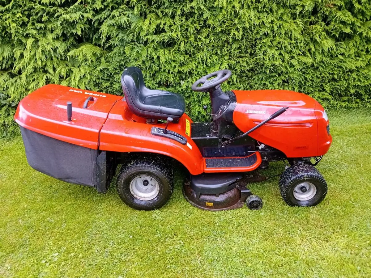 Ride on lawnmower - Image 4