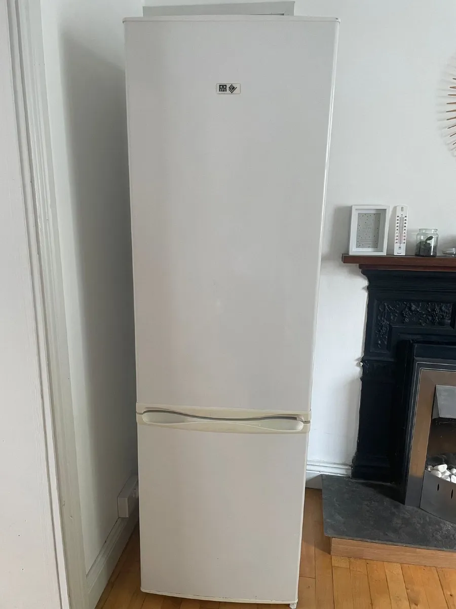 Fridge / freezer - Image 1