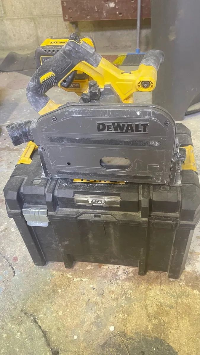 Dewalt plunge saw - Image 1