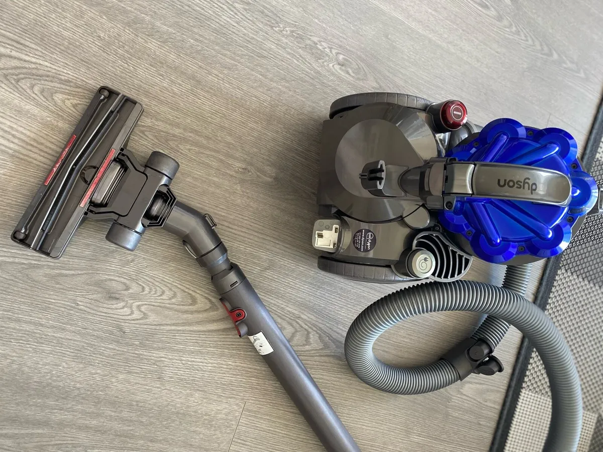 Dyson DC29 like new!!! - Image 3