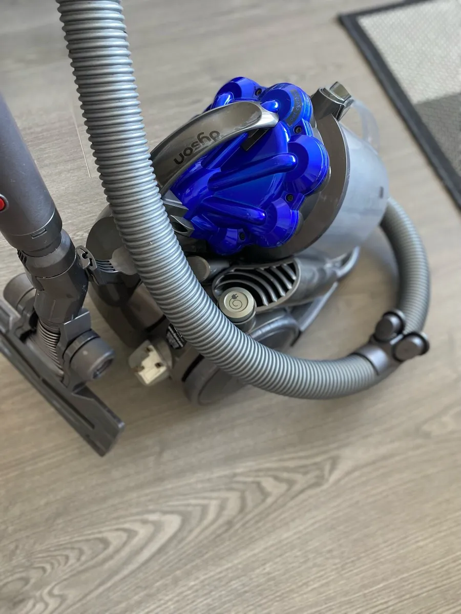 Dyson DC29 like new!!! - Image 4