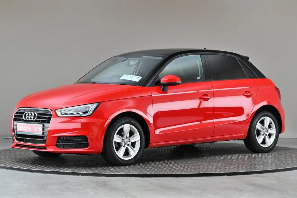 Audi A1 1.0tfsi 95hp S-tronic 5DR  2tone Roof par - Image 4