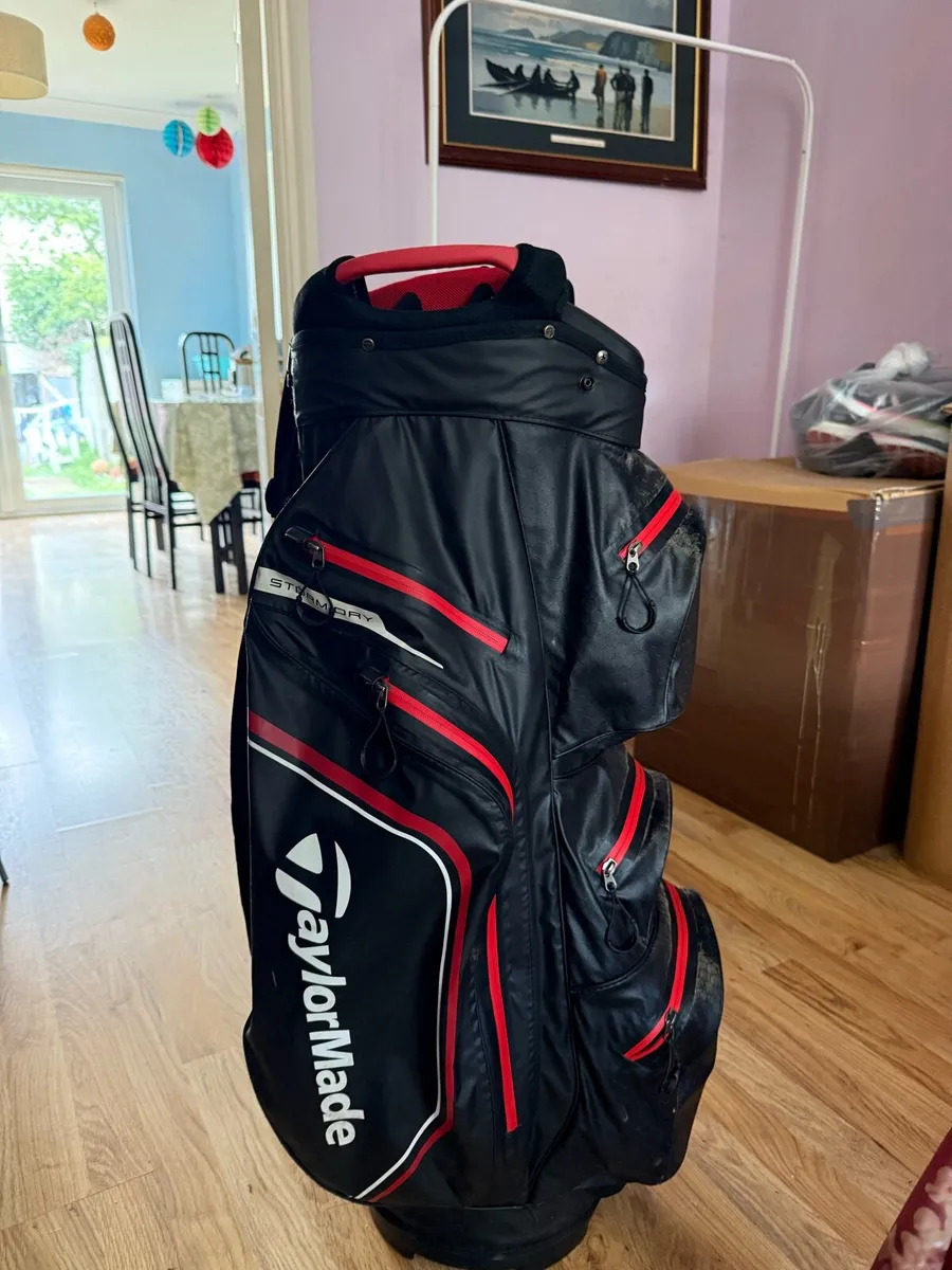 TaylorMade Storm Dry Cart Bag - Image 1