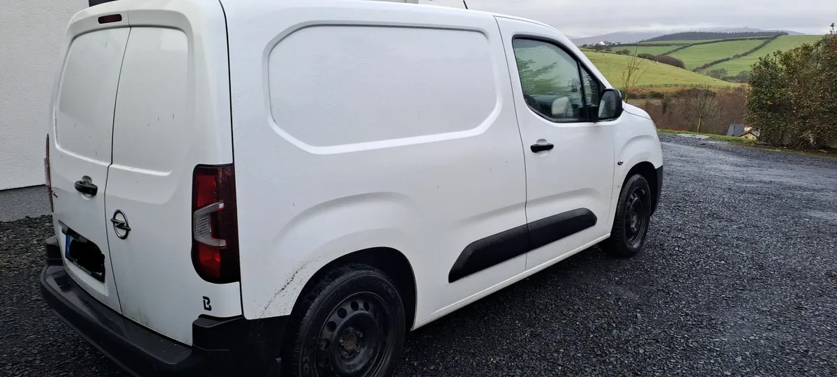 Opel Combo 2022 - Image 4