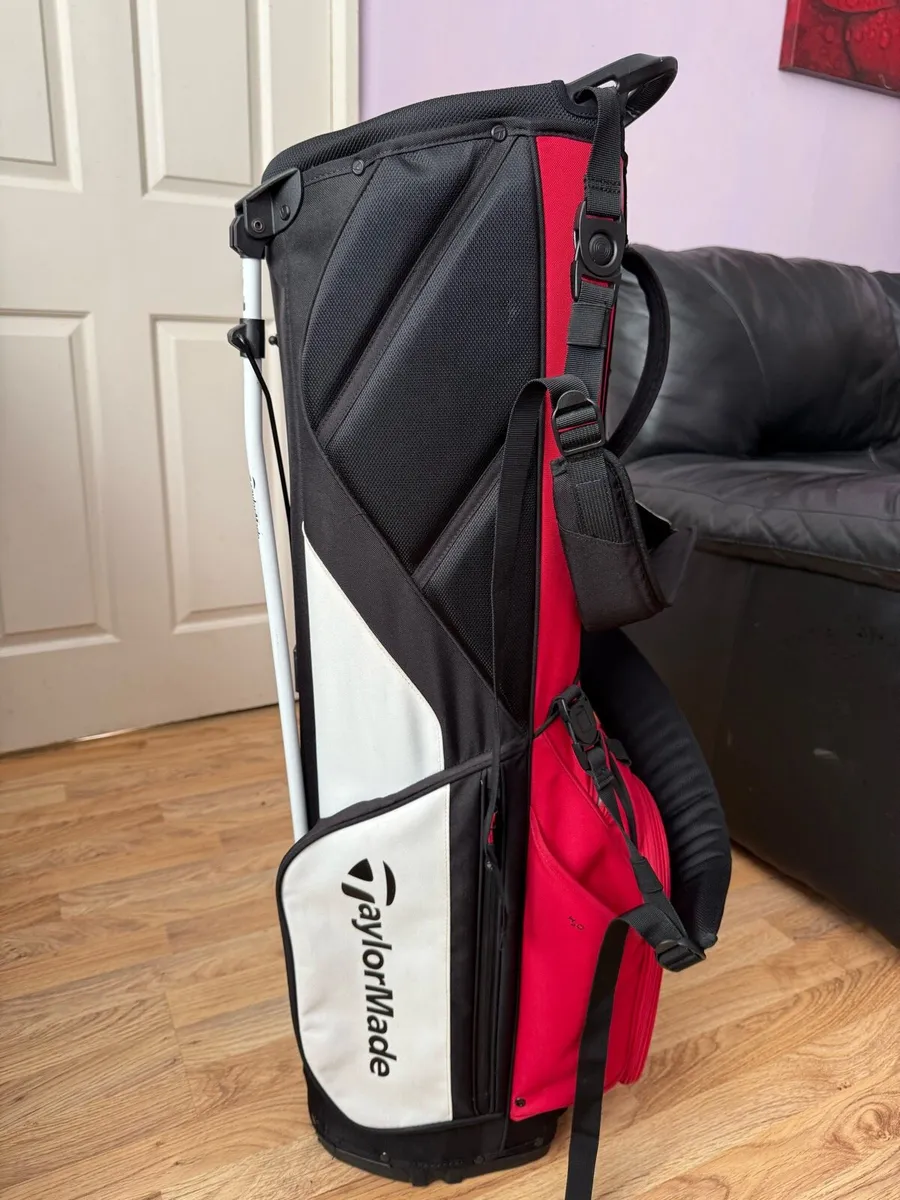 Taylormade Flextech Crossover Stand Bag - Image 1