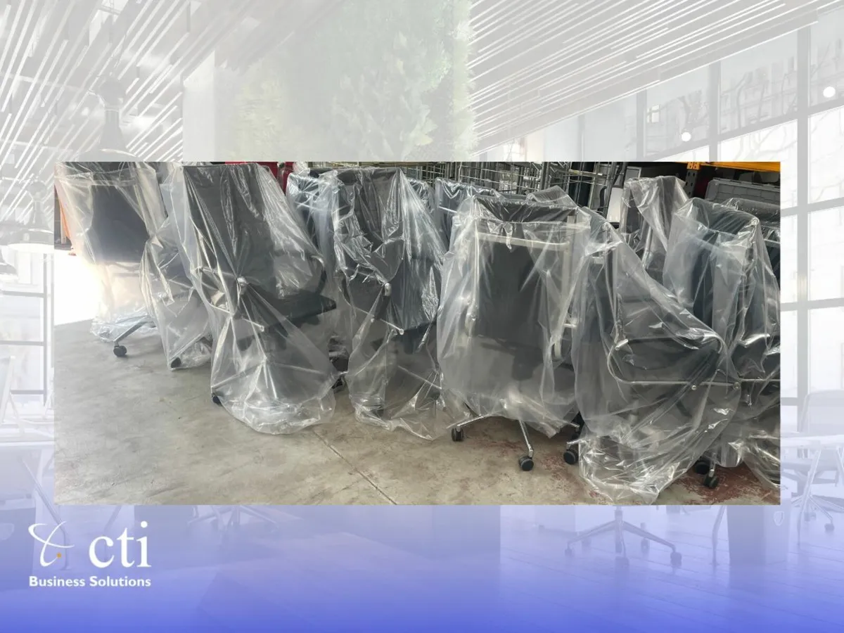 10 X Black Leather Boardroom Chairs - Grade A - Image 4