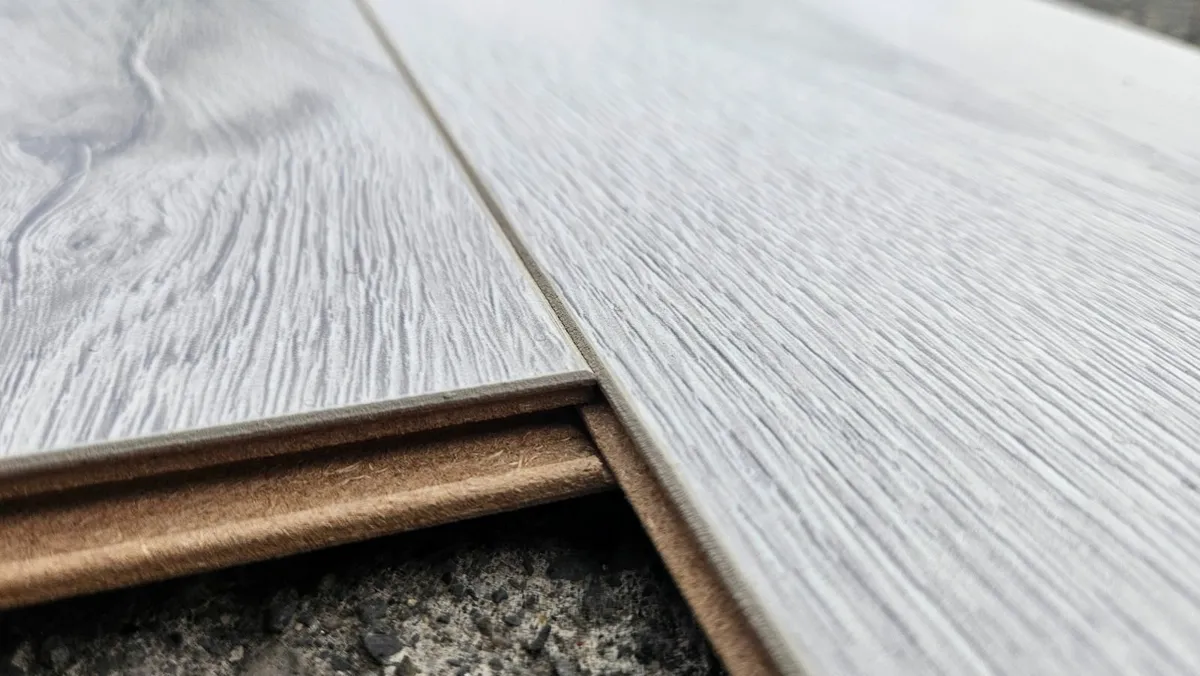 8mm miami grey click Flooring. Free delivery on or - Image 1