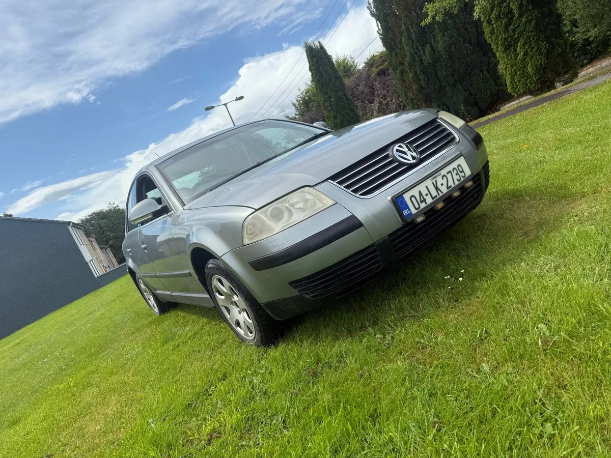 2004 VW Passat - Image 1