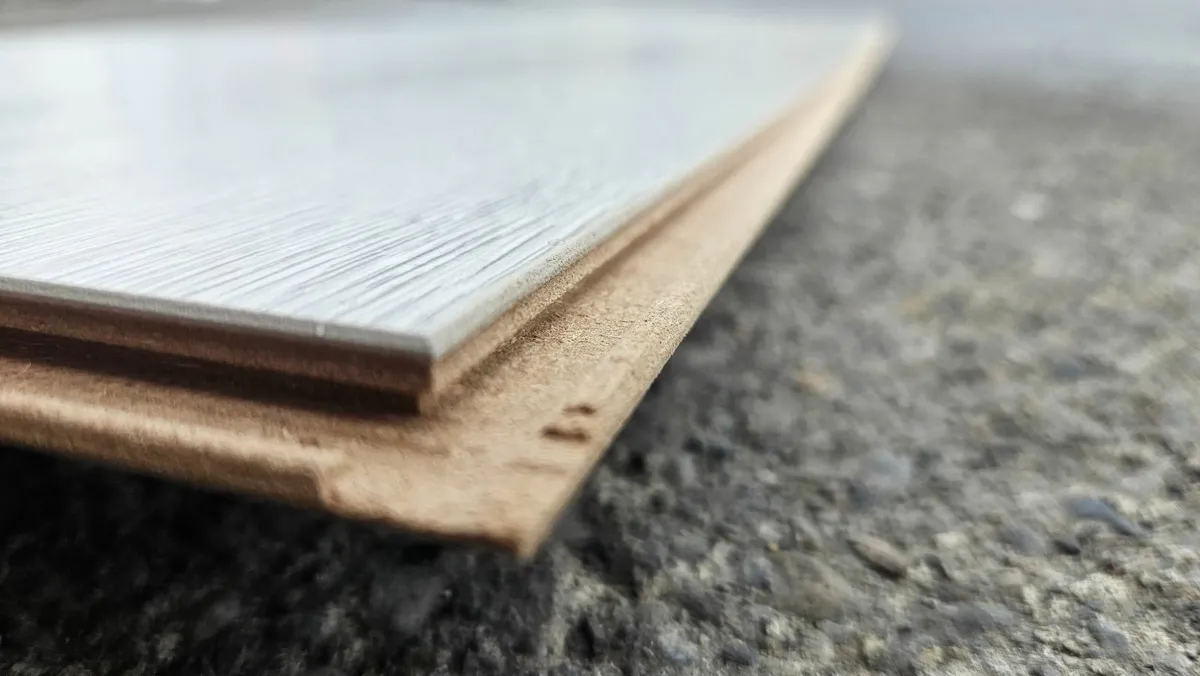 8mm miami grey click Flooring. - Image 1