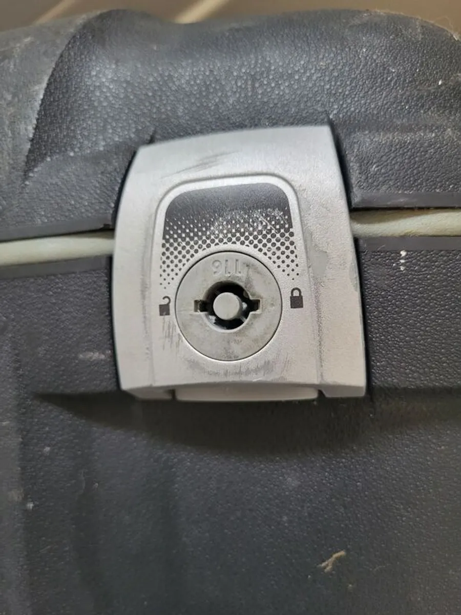 Suitcase, Samsung,Hard shell,Large - Image 3