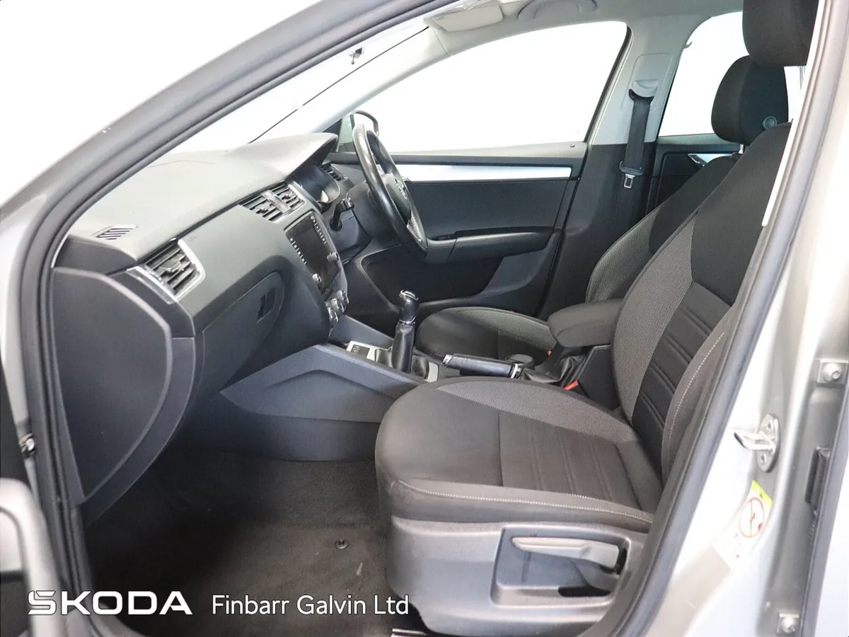 Skoda Octavia 1.0 TSI COMBI AMBITION - Image 4