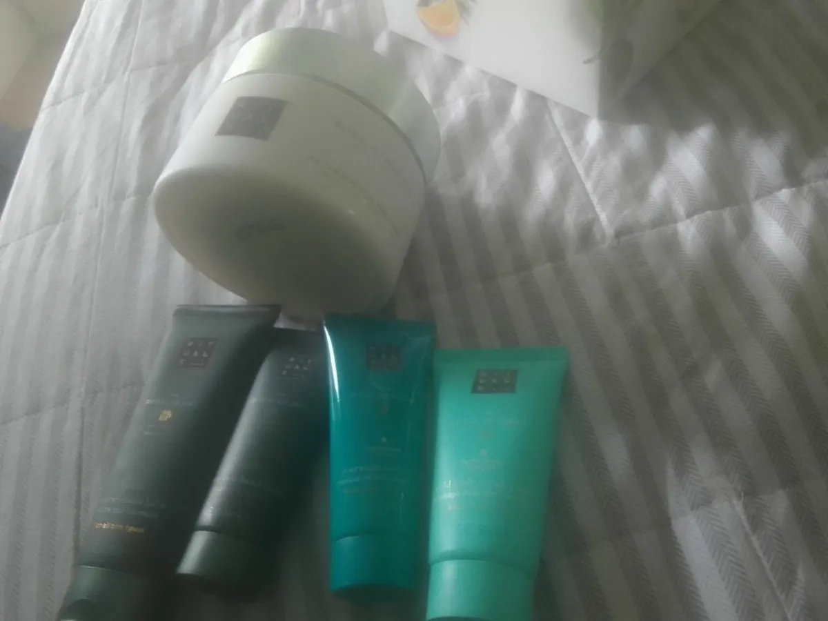 THE RITUALS HAND & BODY GIFT SET NEW - Image 2