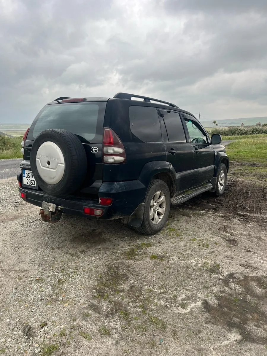 Toyota landcruiser - Image 2