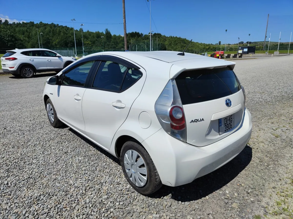 Toyota Aqua 1.5 Hybrid Voice Assisted - Image 4