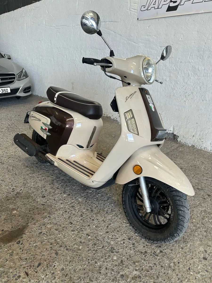 2016 Romet vespa - Image 1