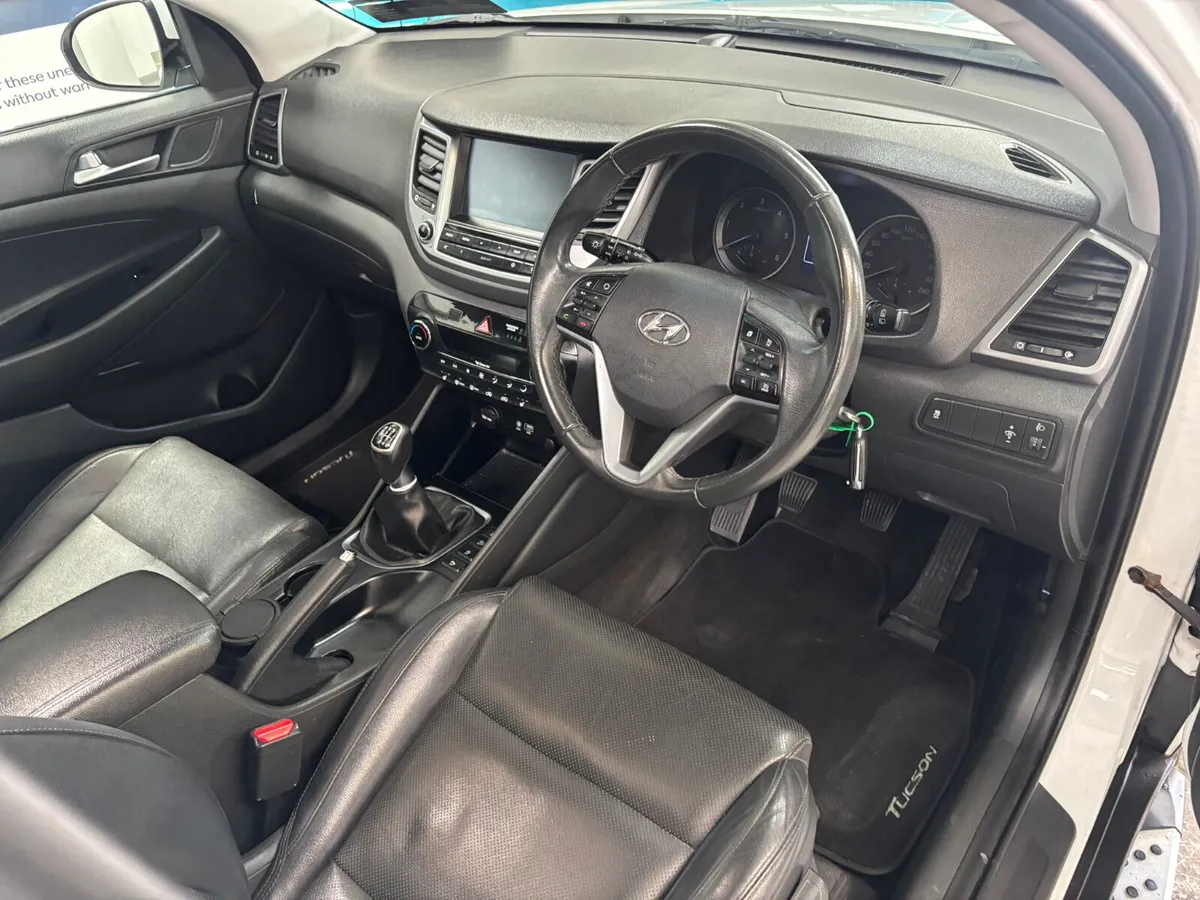 Hyundai Tucson 2016. EXECUTIVE PREMIUM - Image 3