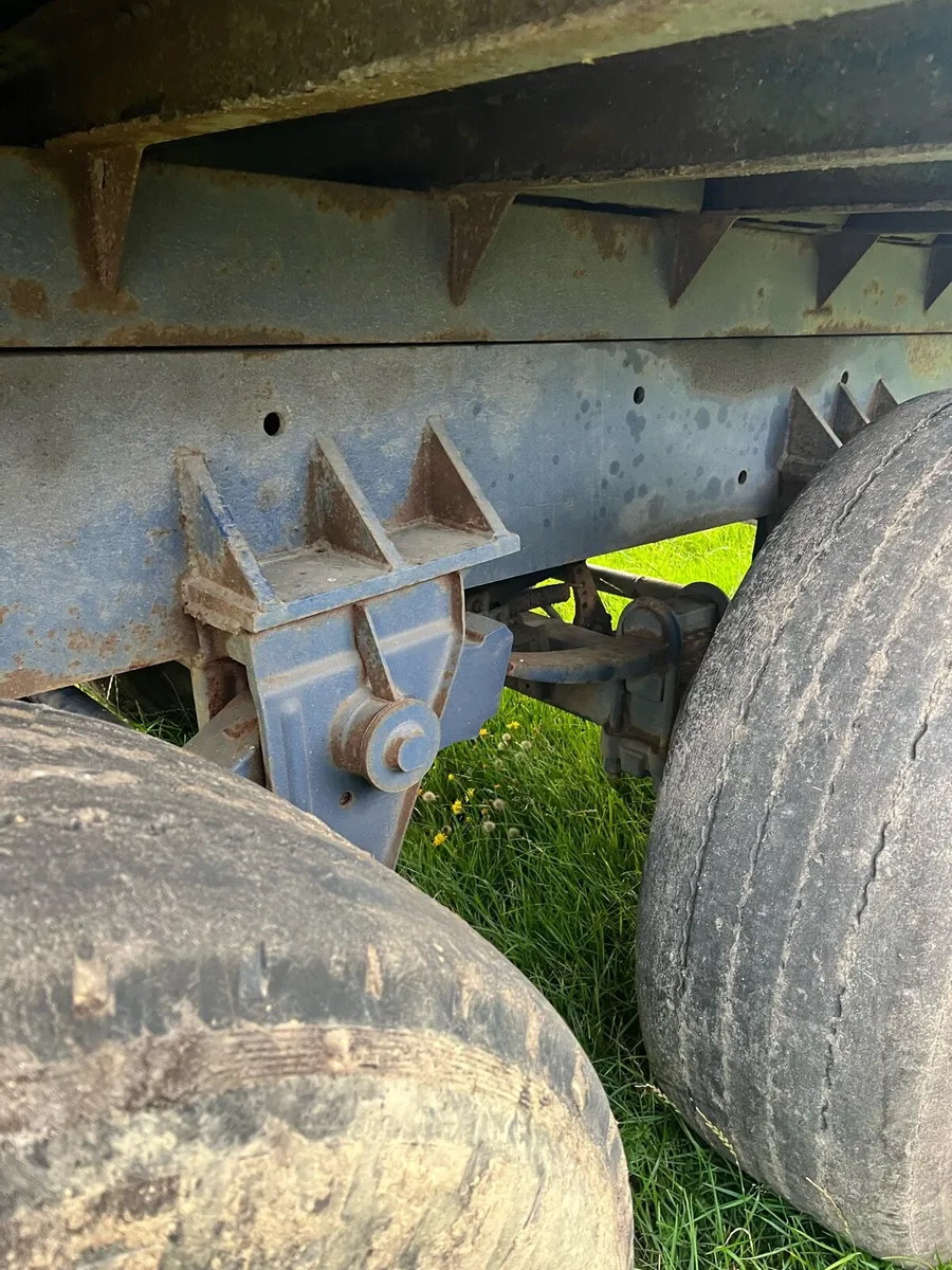 Dump trailer - Image 4
