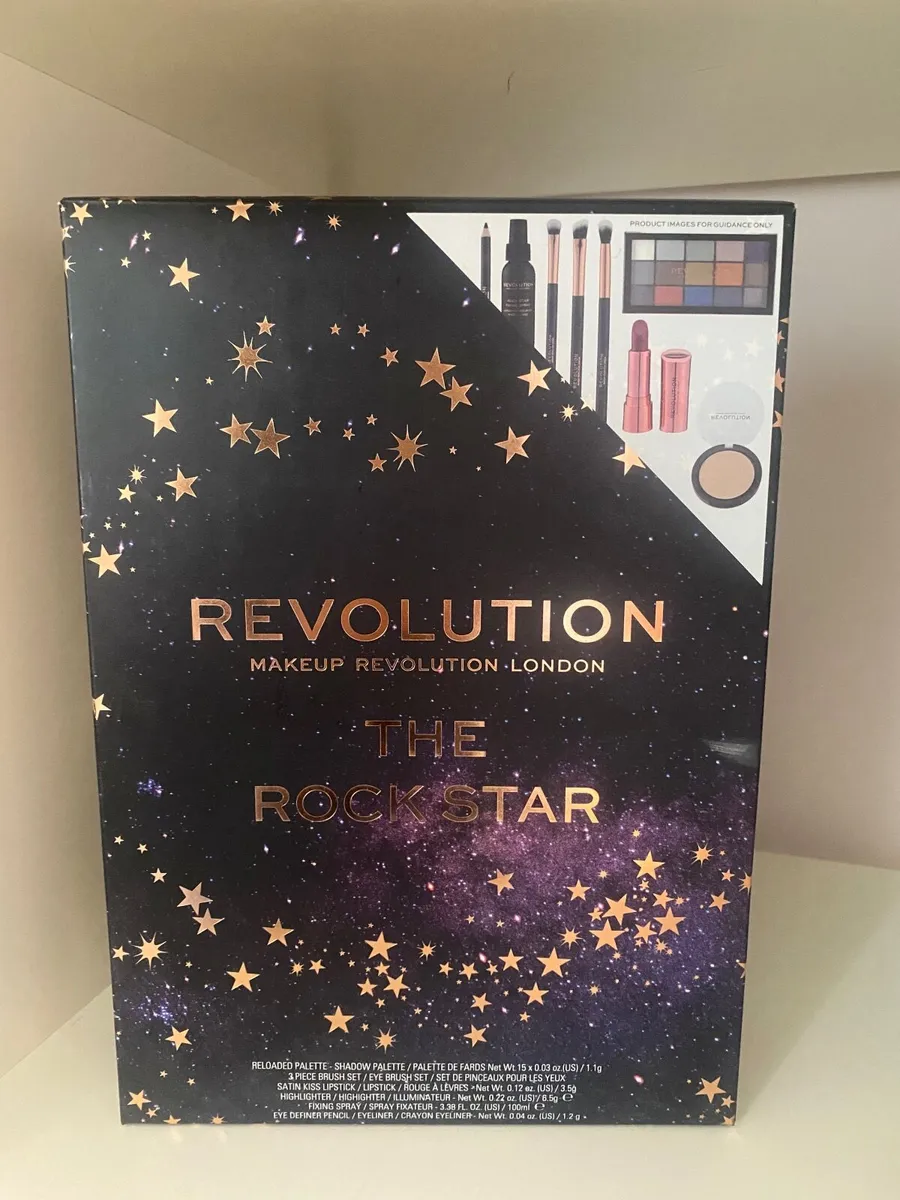 Revolution ‘The Rockstar’ Makeup Set - Image 1
