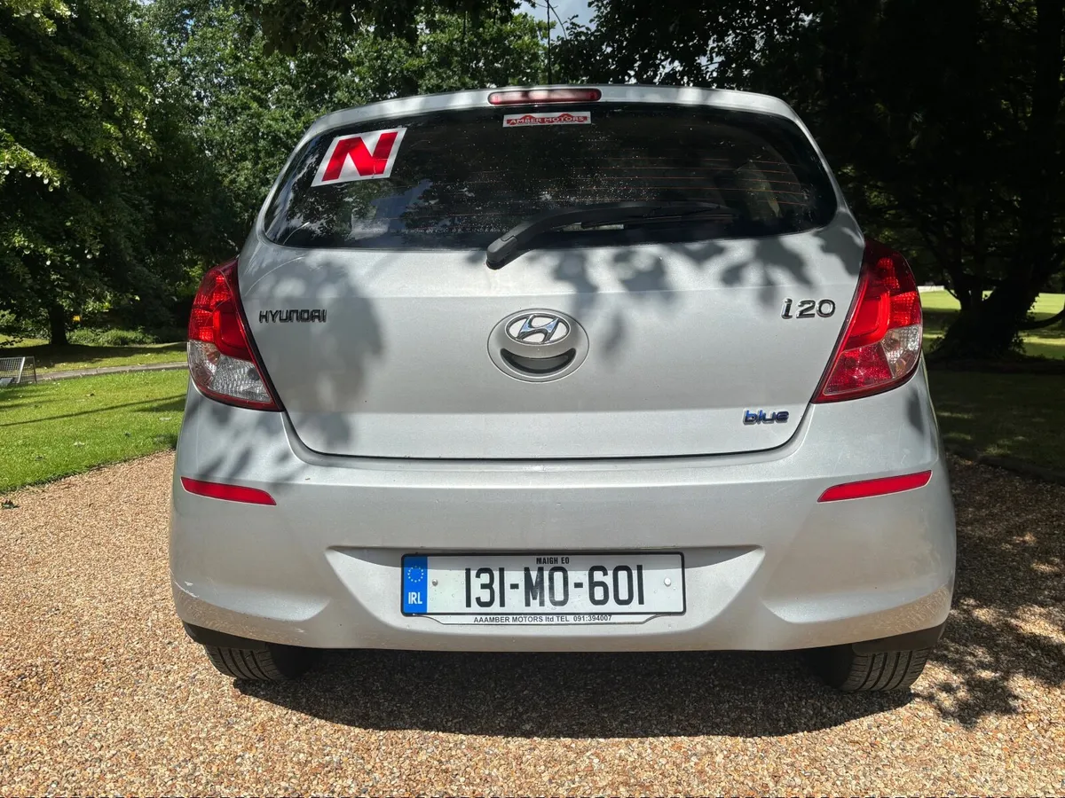 2013 Hyundai i20 high spec model 1.4 diesel - Image 4
