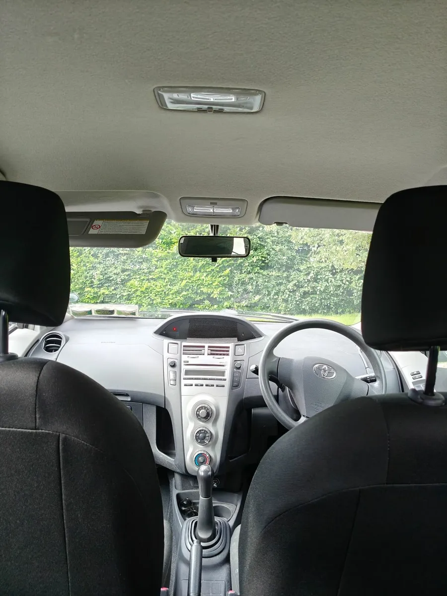 Toyota Yaris 2008 - Image 2