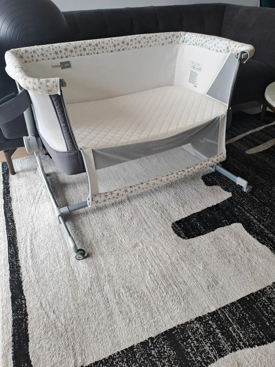 Co sleeper cot/crib  free to take away. - Image 1