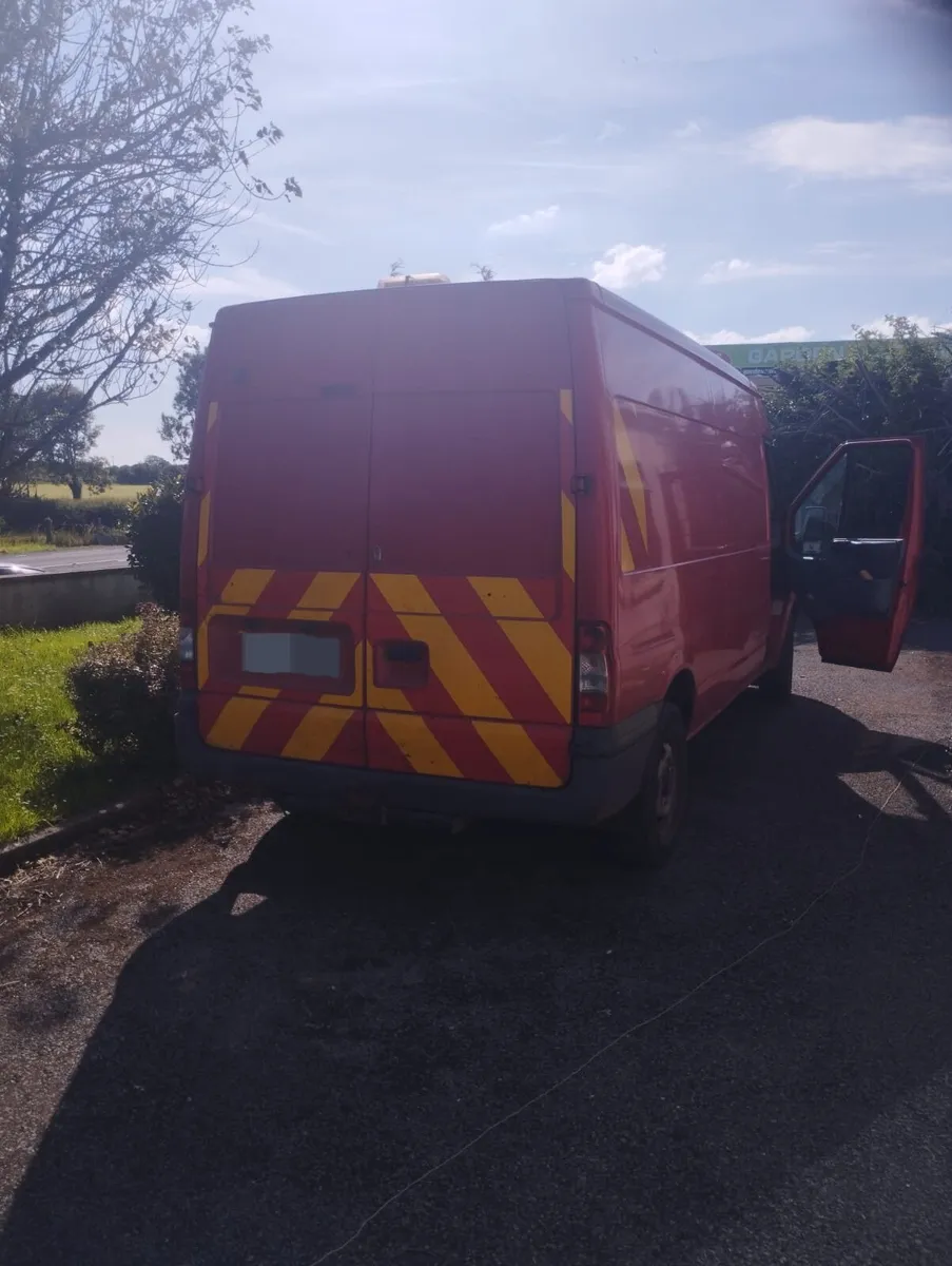 Ford Transit - Image 2