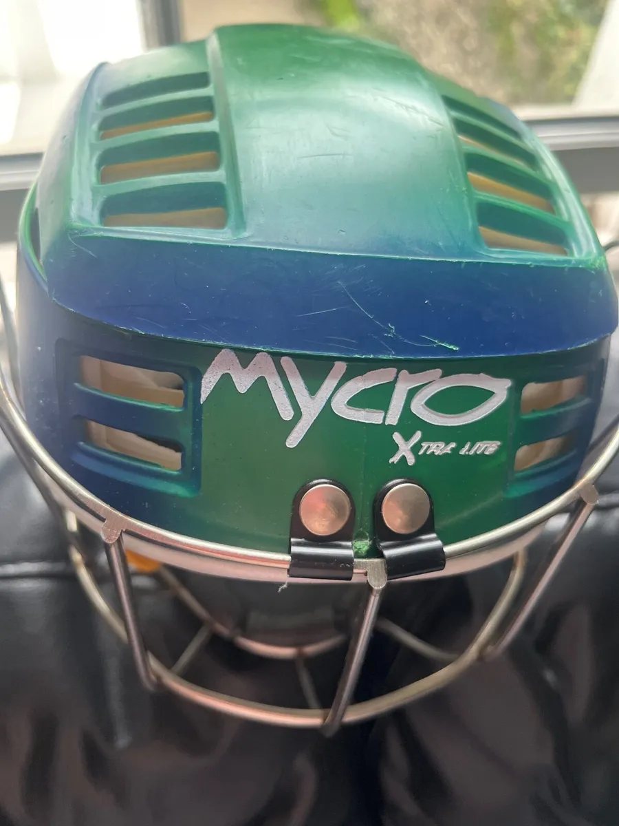 Kids helmet - Image 1
