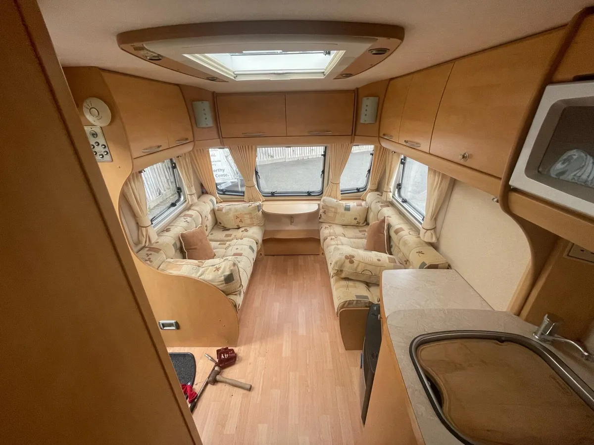 4 birth fixed island bed caravan - Image 3