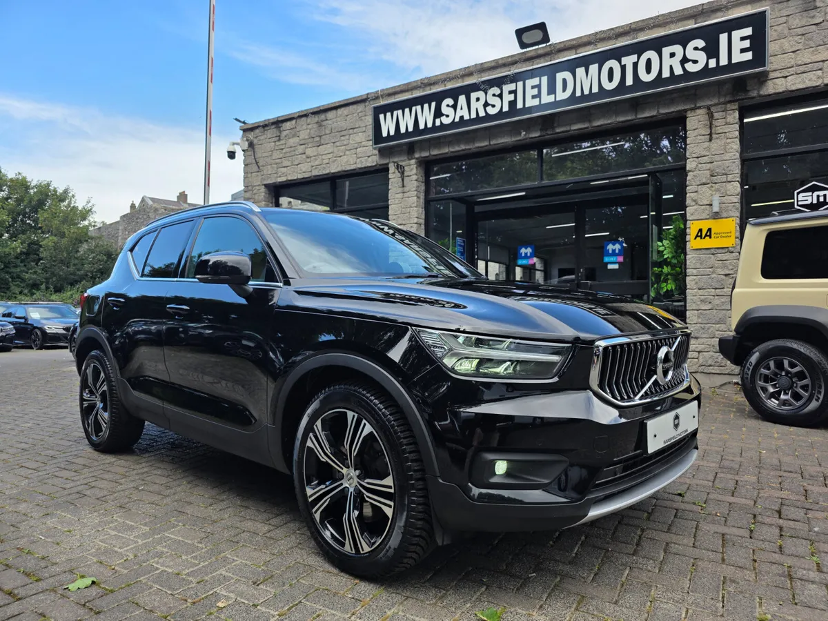 2021 VOLVO XC40 1.5 RECHARGE T4 INSCRIPTION - Image 1
