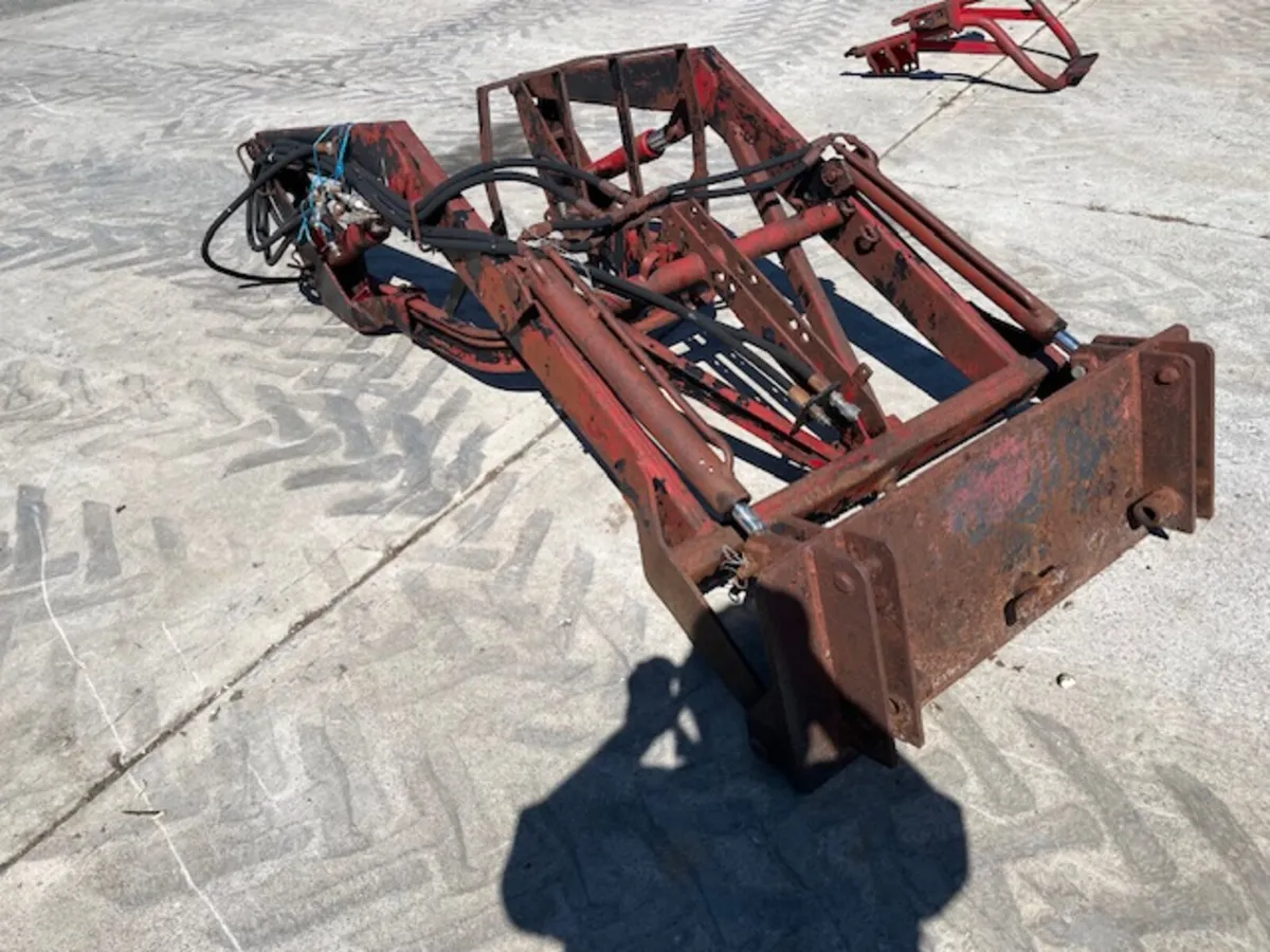 Quicke Power Loader - Image 1