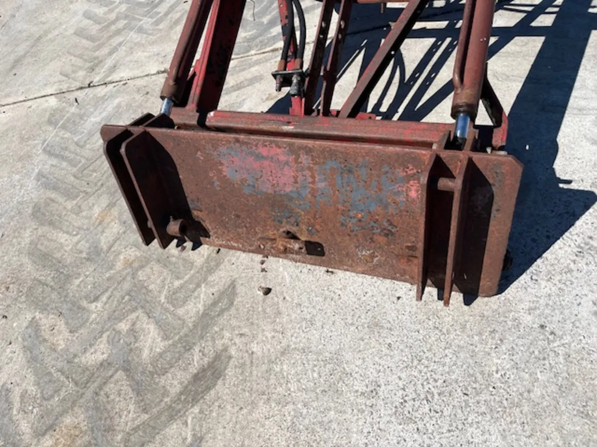 Quicke Power Loader - Image 2