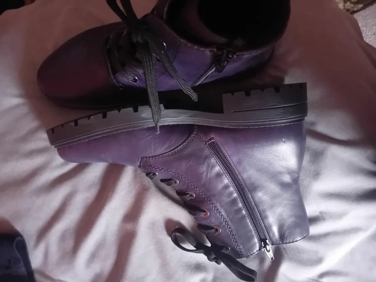 Brand new Womens purple boots size 43(9) - Image 1