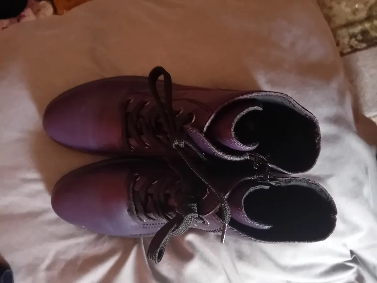Brand new Womens purple boots size 43(9) - Image 2
