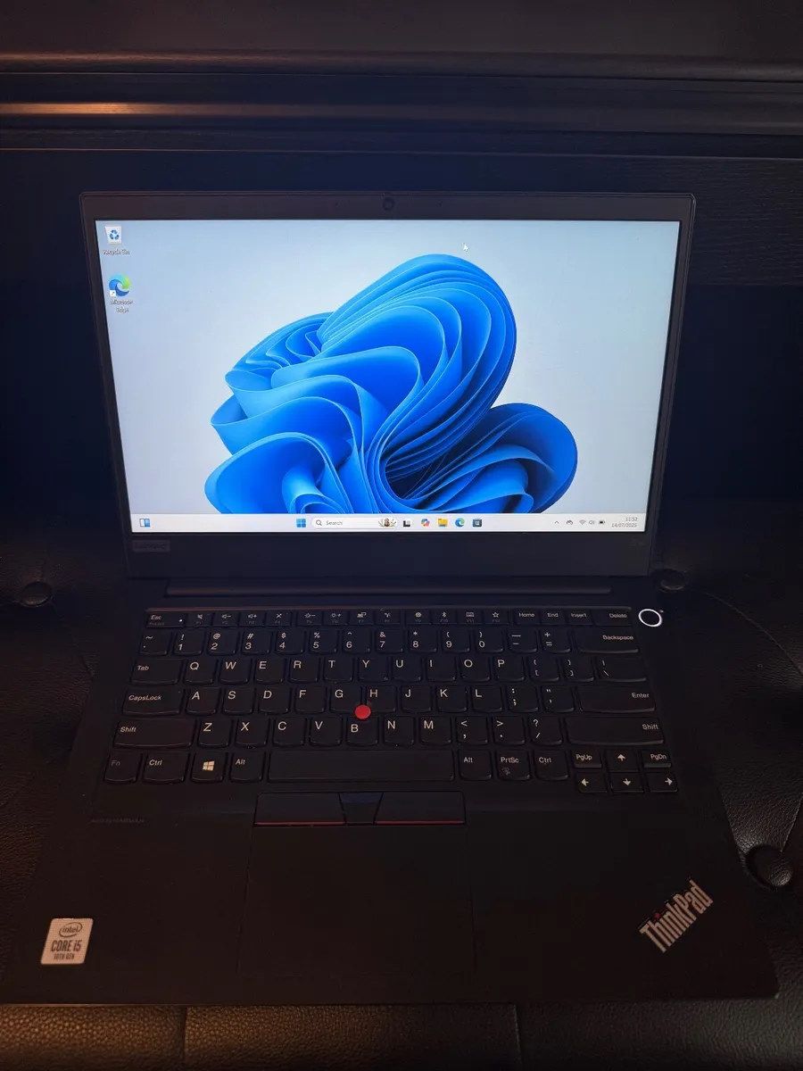 Lenovo ThinkPad e14 Laptop i5/8GB/256SSD/FHD - Image 1