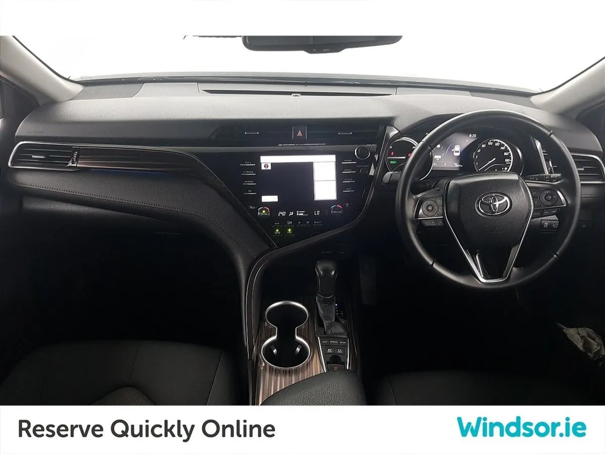 Toyota Camry Hybrid - Image 4