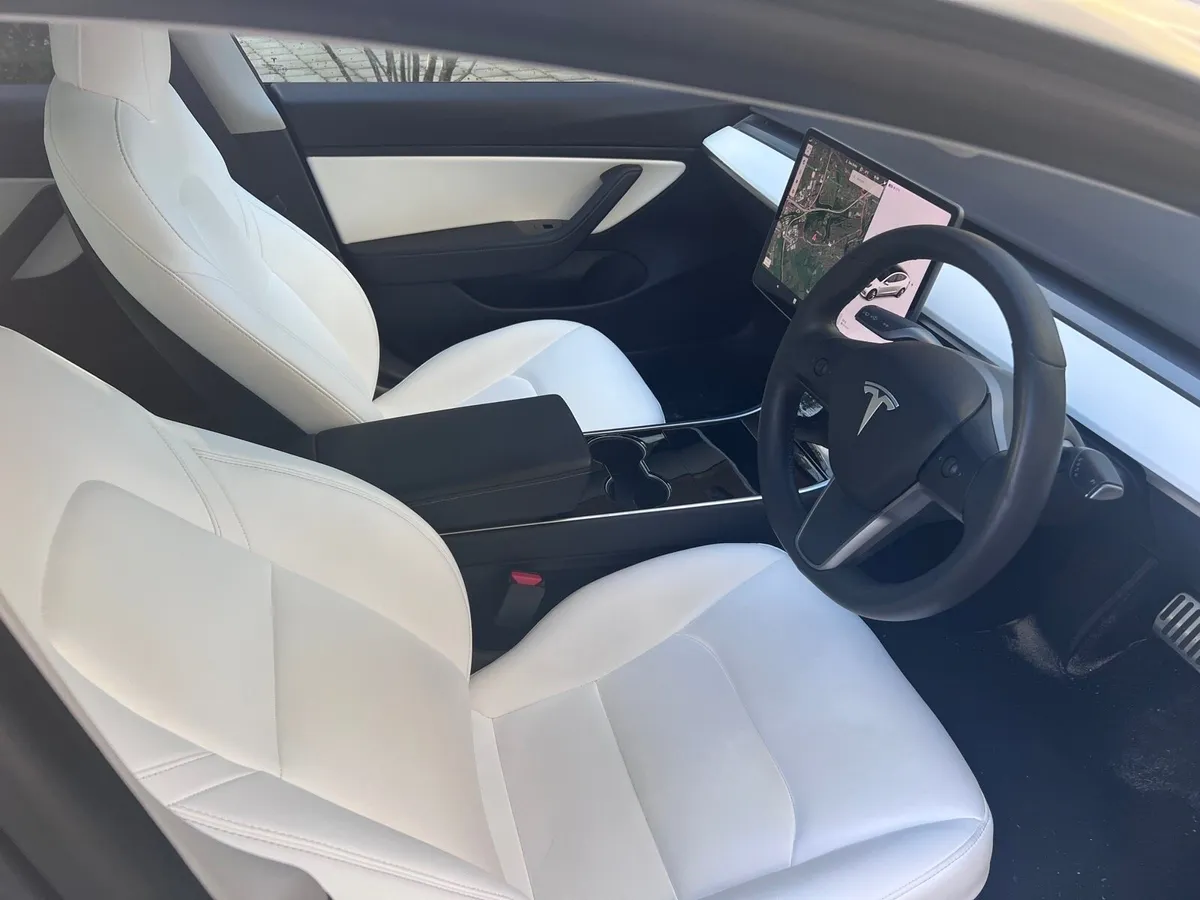 Tesla Model 3 2020 SR+ - Image 2