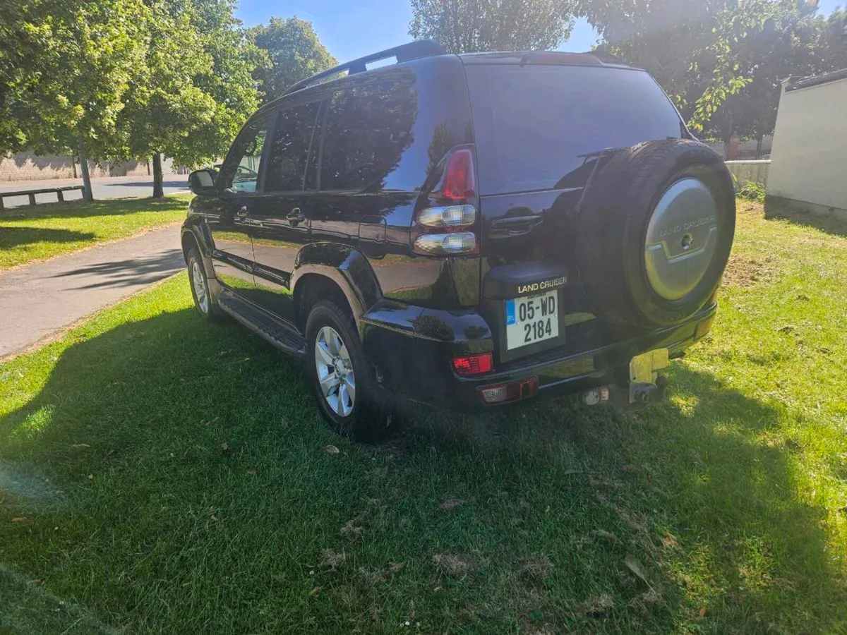 TOYOTA LANDCRUISER CREWCAB - Image 3